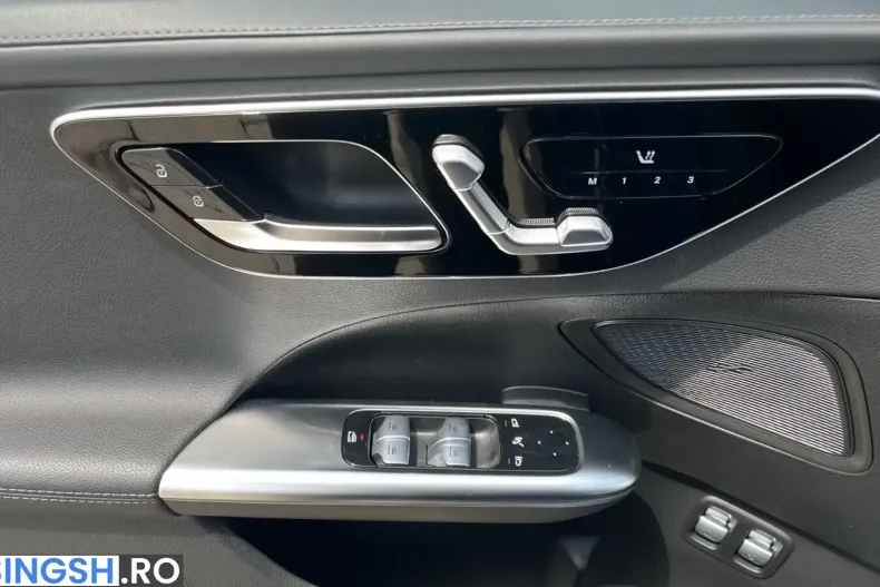 Mercedes-Benz C 300 (Clasa C) din 2024 cu 24.068 km - oferta MER258001 - foto 11