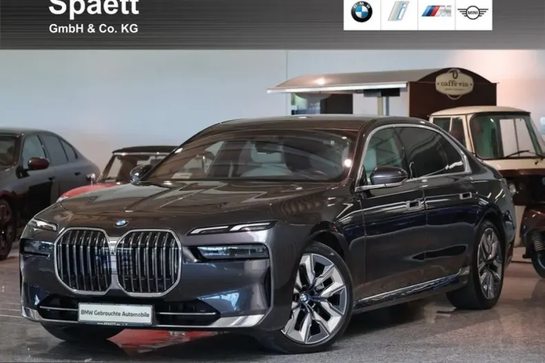 BMW 740 (Seria 7) din 2023 cu 86.745 km - oferta BMW258005 - foto 1