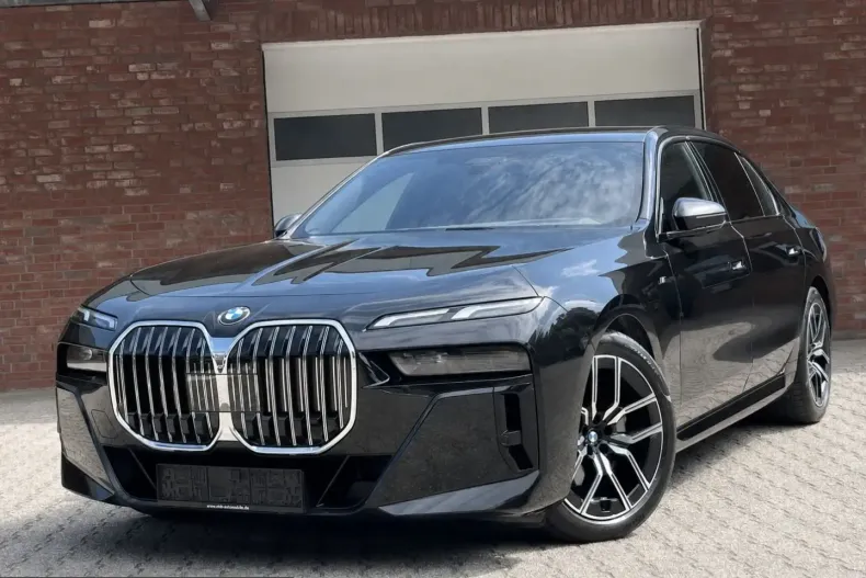 BMW 740 (Seria 7) din 2023 cu 93.195 km - oferta BMW258008 - foto 2