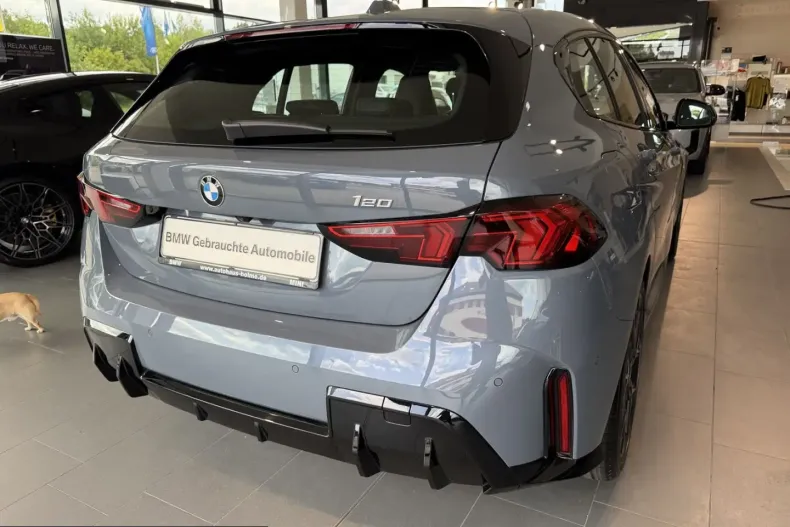 BMW 120 (Seria 1) din 2024 cu 36.666 km - oferta BMW258014 - foto 6