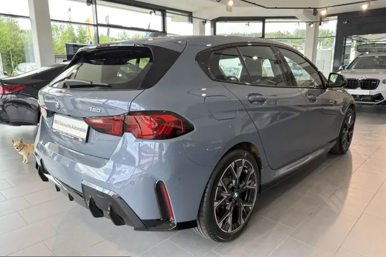 BMW 120 (Seria 1) din 2024 cu 36.666 km - oferta BMW258014 - foto 7