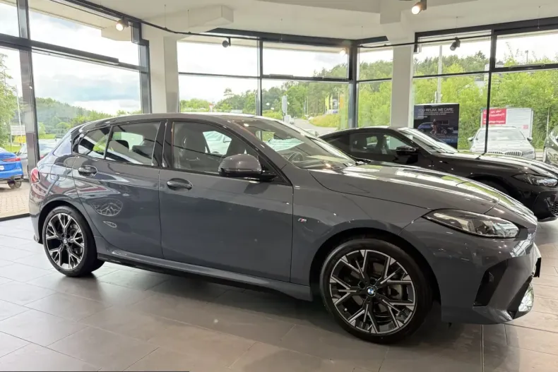 BMW 120 (Seria 1) din 2024 cu 36.666 km - oferta BMW258014 - foto 8