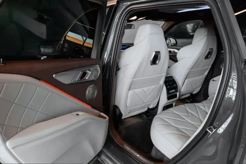 BMW XM (Seria X) din 2023 cu 24.000 km - oferta BMW258016 - foto 9