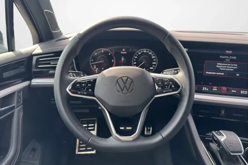 Volkswagen Touareg din 2024 cu 40.875 km - oferta VOL258037 - foto 9