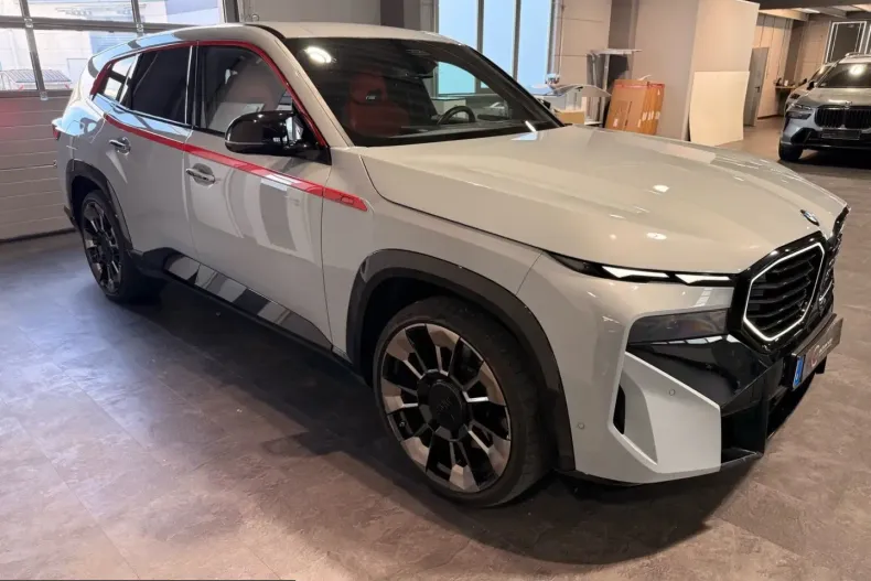 BMW XM (Seria X) din 2024 cu 61.580 km - oferta BMW258039 - foto 1