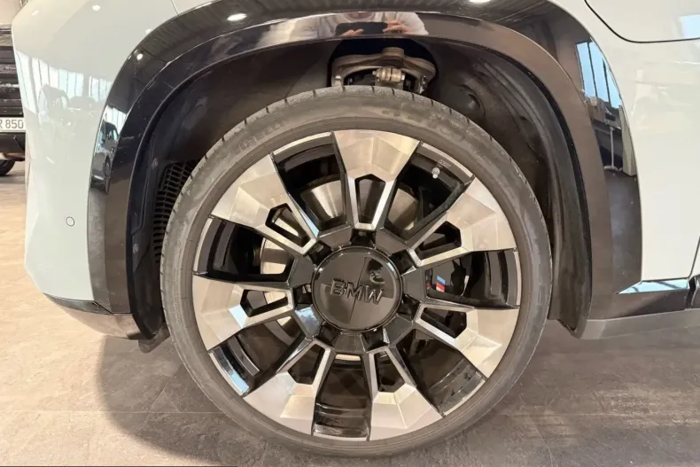 BMW XM (Seria X) din 2024 cu 61.580 km - oferta BMW258039 - foto 5