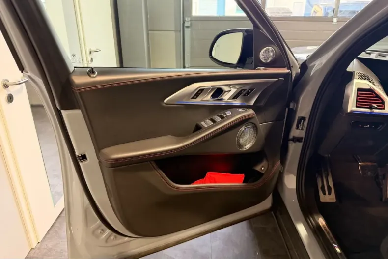 BMW XM (Seria X) din 2024 cu 61.580 km - oferta BMW258039 - foto 11