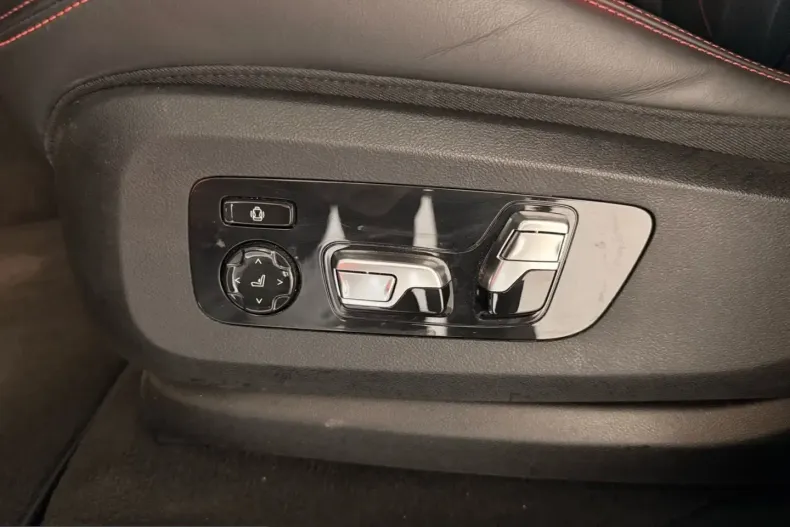BMW XM (Seria X) din 2024 cu 61.580 km - oferta BMW258039 - foto 14
