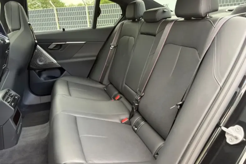 BMW M5 (Seria 5) din 2025 cu 36.619 km - oferta BMW258044 - foto 7