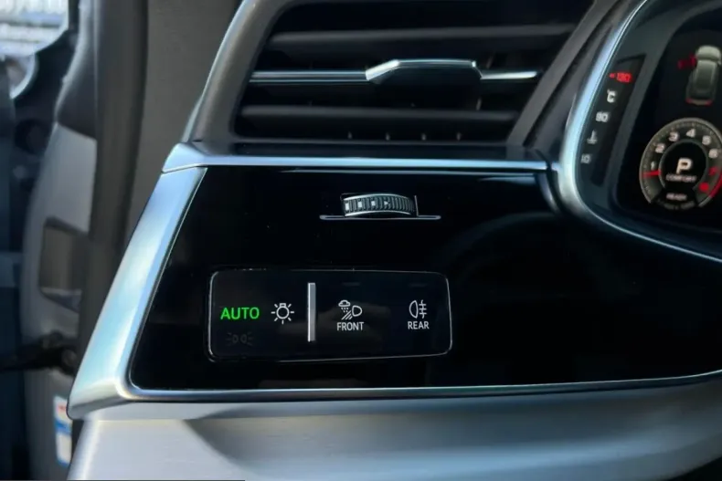 Audi Q8 din 2022 cu 117.645 km - oferta AUD258063 - foto 31