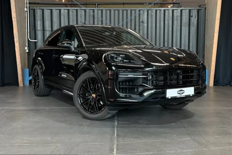 Porsche Cayenne din 2024 cu 31.790 km - oferta POR258064 - foto 24