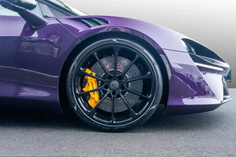 McLaren Artura din 2025 cu 5.490 km - oferta MCL258077 - foto 7