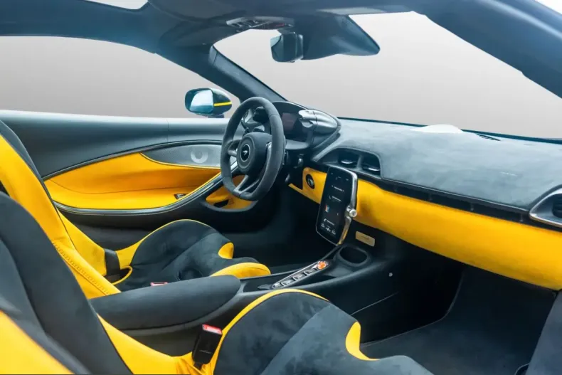 McLaren Artura din 2025 cu 5.490 km - oferta MCL258077 - foto 10
