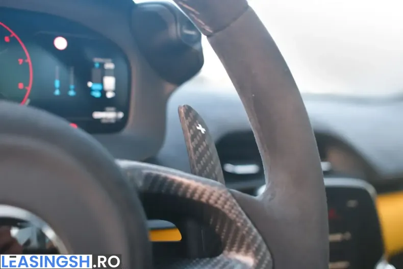 McLaren Artura din 2025 cu 5.490 km - oferta MCL258077 - foto 12