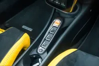 McLaren Artura din 2025 cu 5.490 km - oferta MCL258077 - foto 24