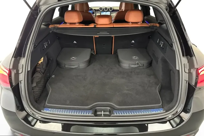 Mercedes-Benz GLC 300 (Clasa GLC) din 2025 cu 9.896 km - oferta MER258084 - foto 5