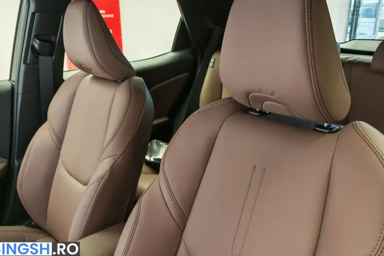 Lexus LBX din 2026 cu 11.100 km - oferta LEX258117 - foto 5