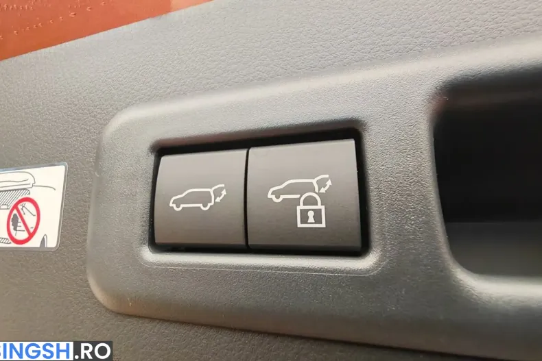 Lexus LBX din 2026 cu 11.100 km - oferta LEX258117 - foto 14
