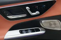 Mercedes-Benz GLC 400 (Clasa GLC) din 2024 cu 54.400 km - oferta MER258154 - foto 12
