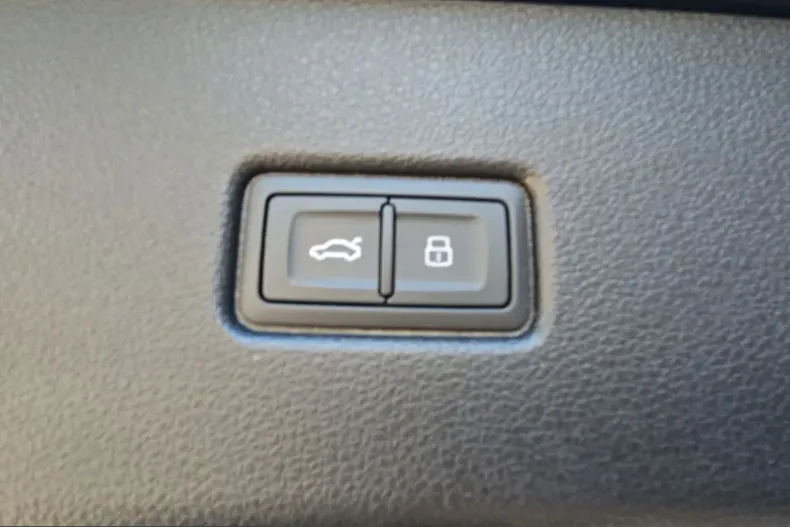 Audi Q5 din 2025 cu 25.455 km - oferta AUD258158 - foto 13