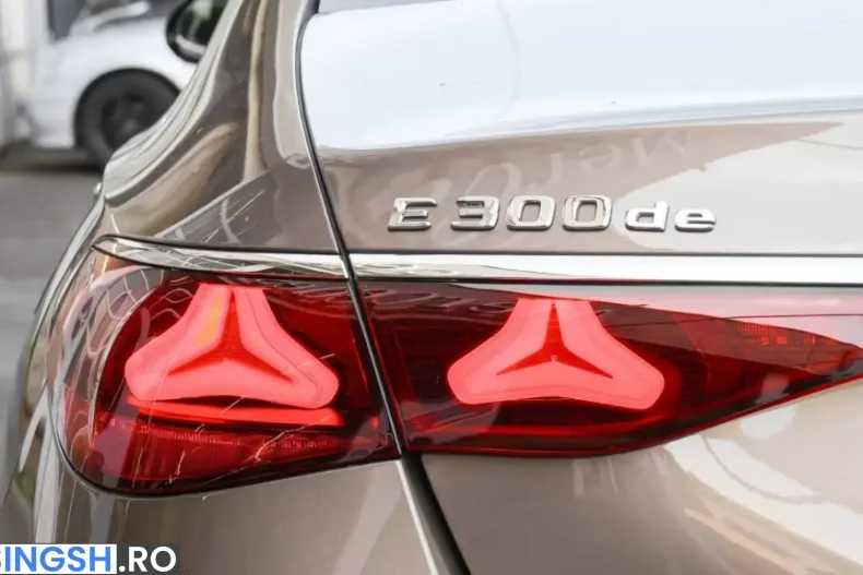 Mercedes-Benz E 300 (Clasa E) din 2025 cu 6.150 km - oferta MER258181 - foto 5
