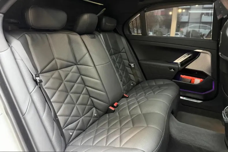 BMW 740 (Seria 7) din 2024 cu 42.000 km - oferta BMW258212 - foto 24