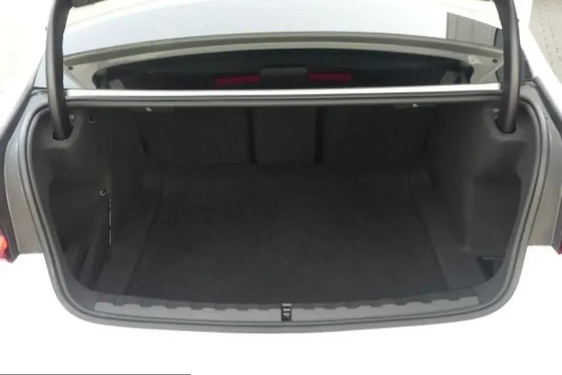 BMW 320 (Seria 3) din 2024 cu 17.690 km - oferta BMW258217 - foto 7