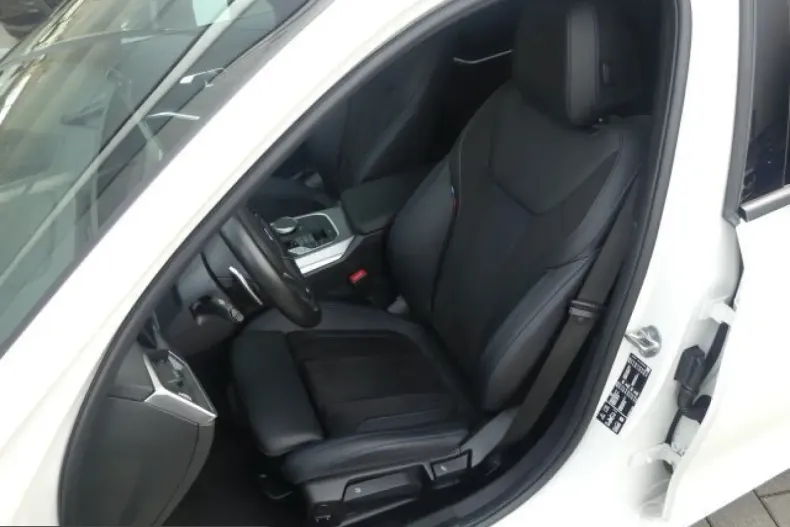 BMW 320 (Seria 3) din 2024 cu 17.690 km - oferta BMW258217 - foto 9