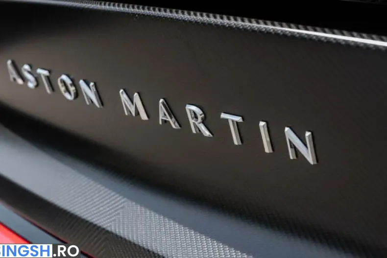 Aston Martin Vanquish din 2024 cu 11.000 km - oferta AST258220 - foto 13