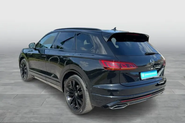 Volkswagen Touareg din 2023 cu 71.760 km - oferta VOL258261 - foto 4