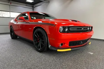 Dodge Challenger din 2024 - oferta DOD258277