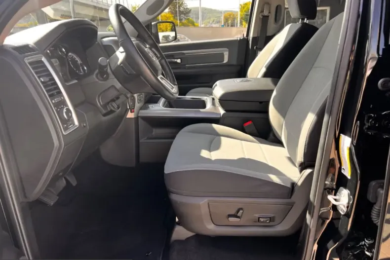 Dodge RAM din 2023 cu 24.500 km - oferta DOD258278 - foto 8