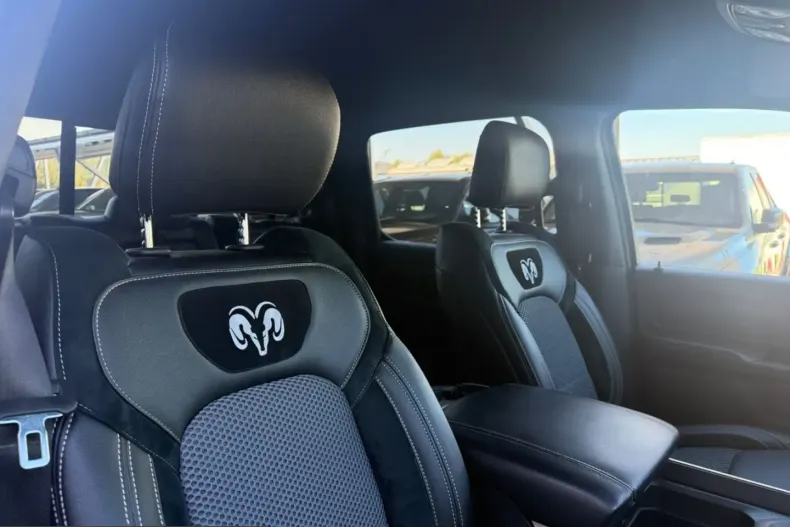 Dodge RAM din 2025 cu 9.000 km - oferta DOD258279 - foto 12