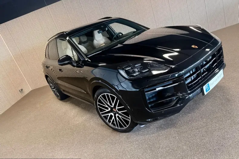 Porsche Cayenne din 2024 cu 62.193 km - oferta POR258301 - foto 2