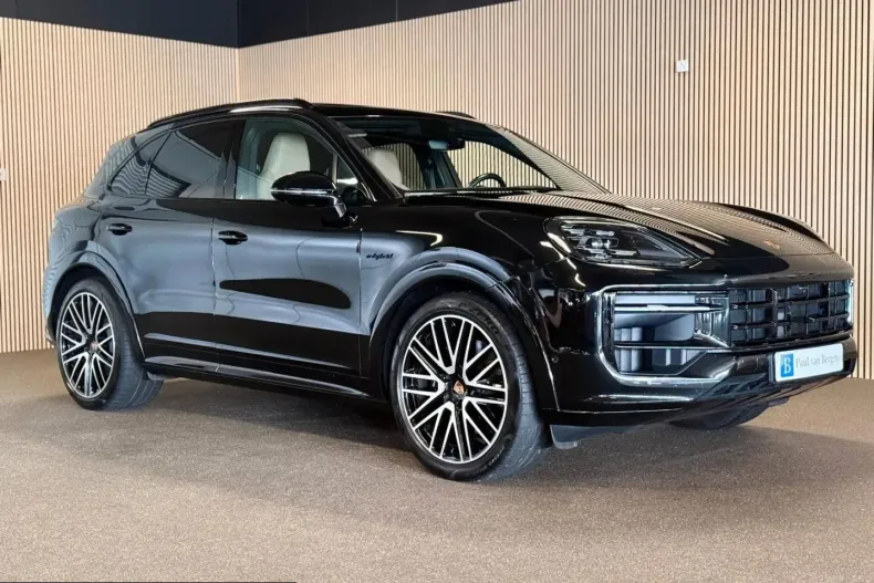 Porsche Cayenne din 2024 cu 62.193 km - oferta POR258301 - foto 5