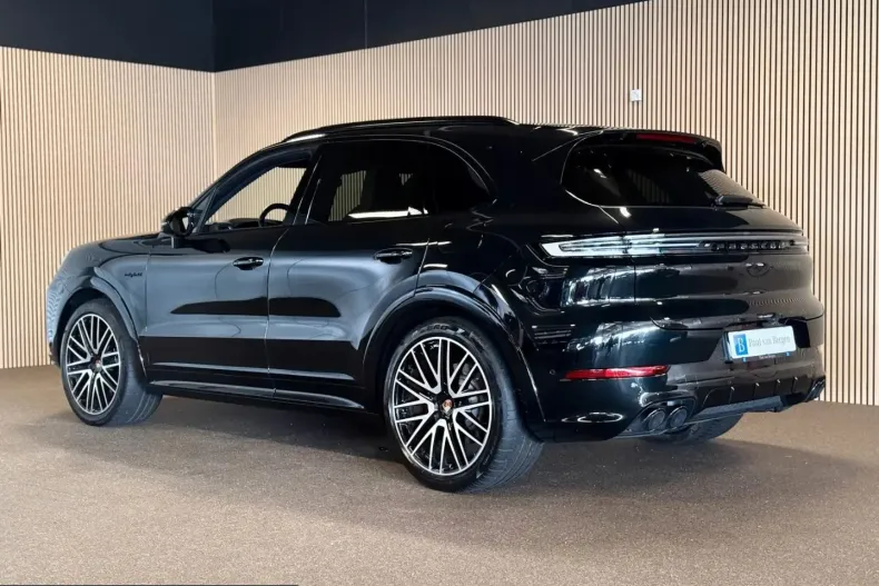 Porsche Cayenne din 2024 cu 62.193 km - oferta POR258301 - foto 7