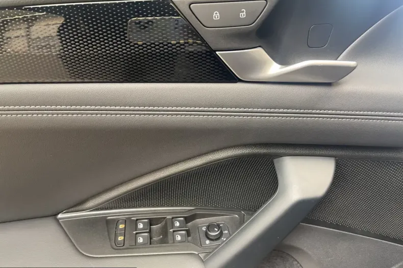Volkswagen Tayron din 2025 cu 7.041 km - oferta VOL258306 - foto 9