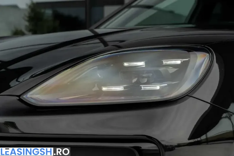 Porsche Cayenne din 2025 cu 18.237 km - oferta POR258314 - foto 3