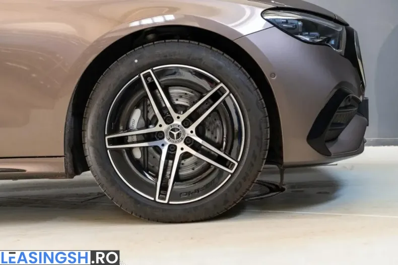 Mercedes-Benz E 400 (Clasa E) din 2025 cu 14.733 km - oferta MER258332 - foto 5