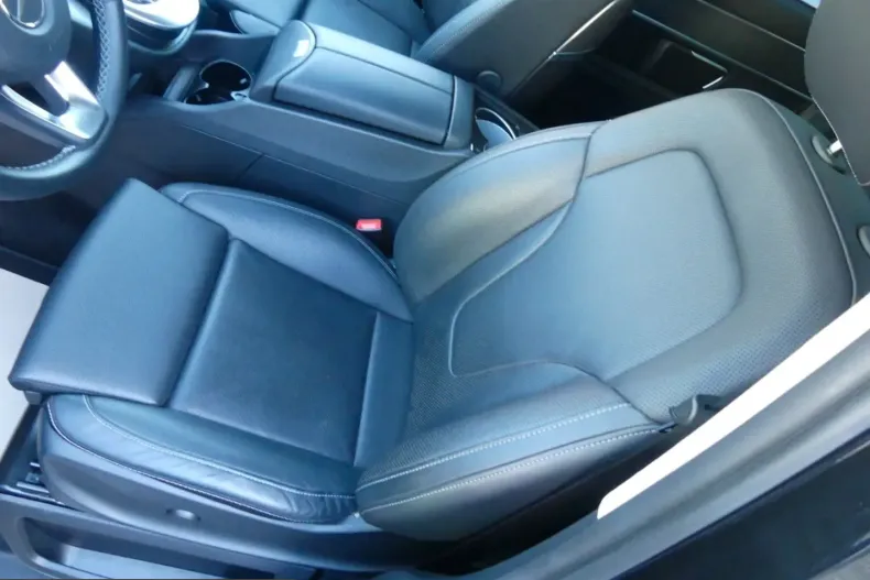 Mercedes-Benz V 300 (Clasa V) din 2023 cu 37.000 km - oferta MER258337 - foto 20