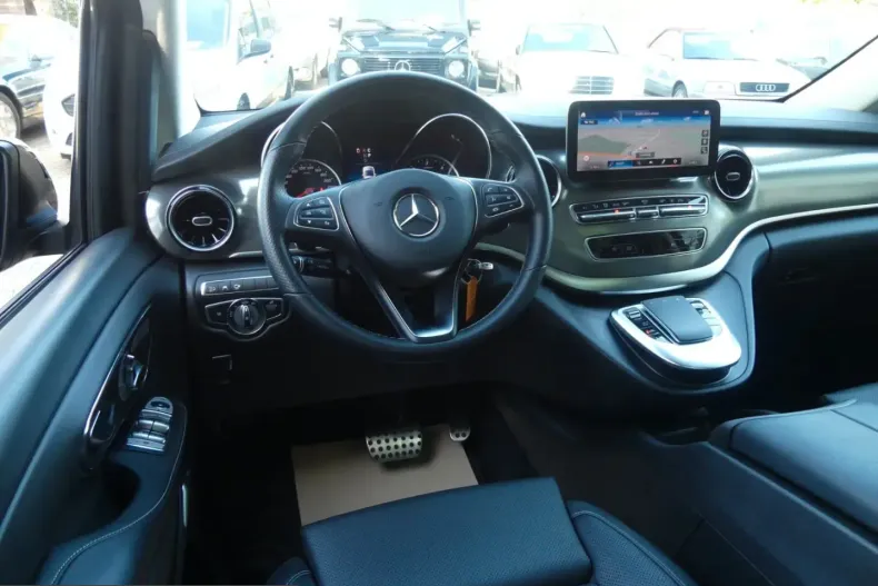 Mercedes-Benz V 300 (Clasa V) din 2023 cu 37.000 km - oferta MER258337 - foto 31