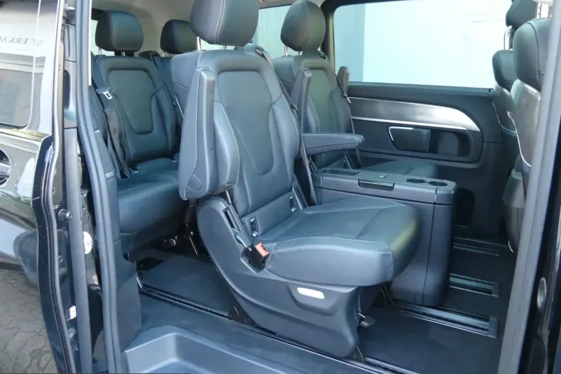 Mercedes-Benz V 300 (Clasa V) din 2023 cu 37.000 km - oferta MER258337 - foto 38