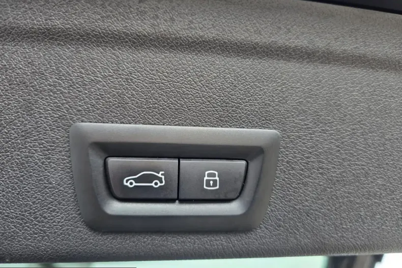 BMW X6 (Seria X) din 2023 cu 65.400 km - oferta BMW258341 - foto 42