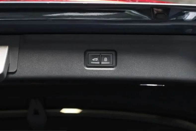 Audi A6 din 2025 cu 5.080 km - oferta AUD258365 - foto 10