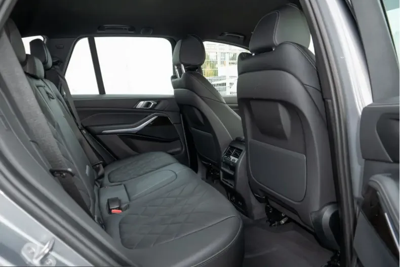 BMW X5 (Seria X) din 2024 cu 74.550 km - oferta BMW258383 - foto 9