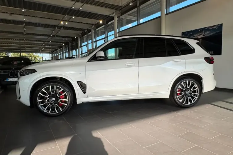 BMW X5 (Seria X) din 2025 cu 7.100 km - oferta BMW258403 - foto 4