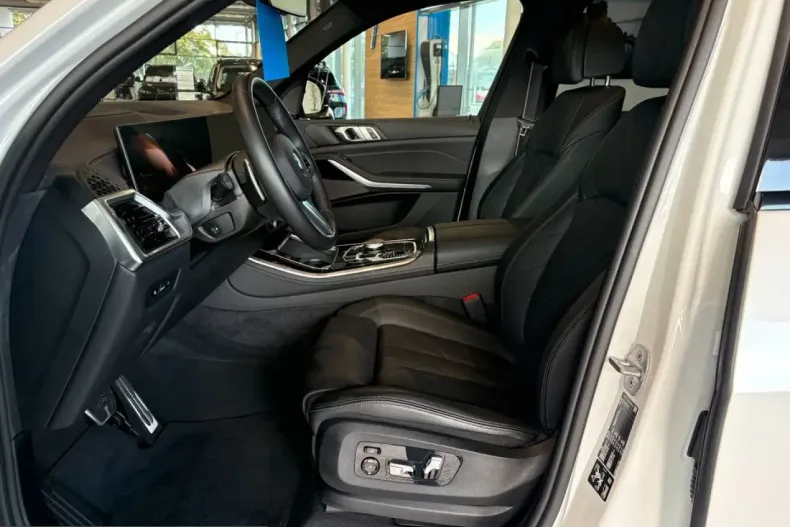 BMW X5 (Seria X) din 2025 cu 7.100 km - oferta BMW258403 - foto 11