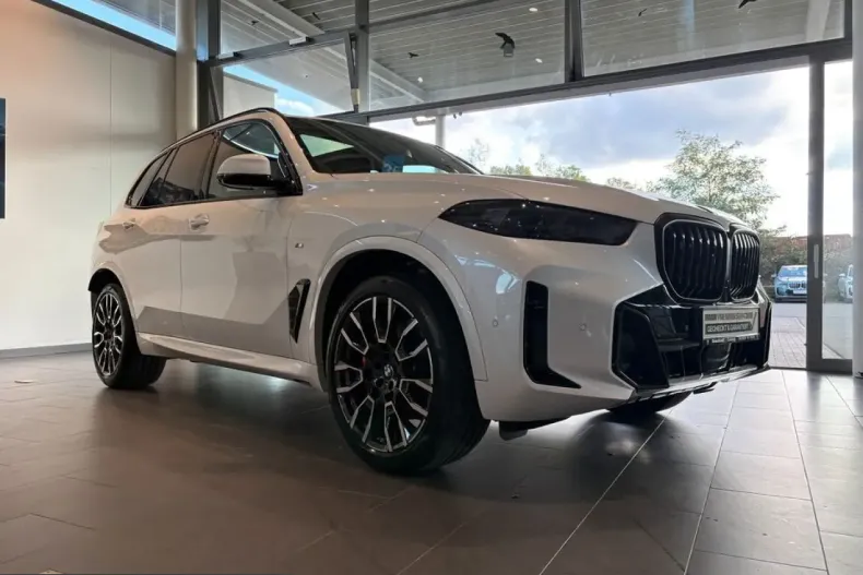 BMW X5 (Seria X) din 2025 cu 7.100 km - oferta BMW258403 - foto 32