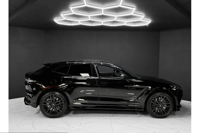 Aston Martin DBX din 2022 cu 23.500 km - oferta AST258419 - foto 6