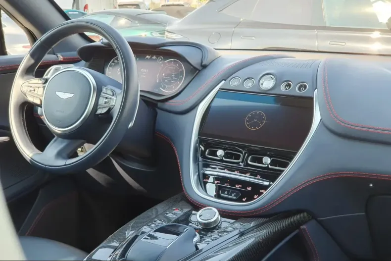 Aston Martin DBX din 2023 cu 41.800 km - oferta AST258421 - foto 11